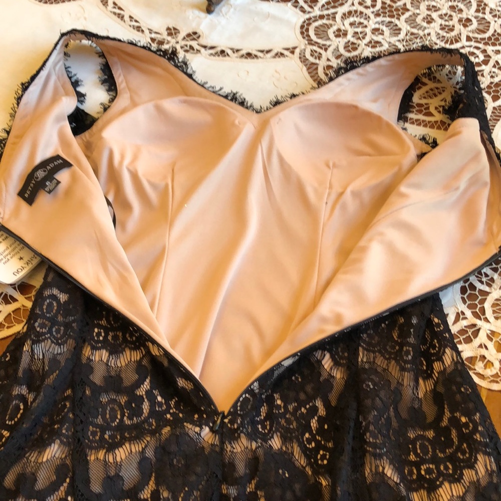 Betsy & Adam 👗Dress👗 - Picture 5 of 8